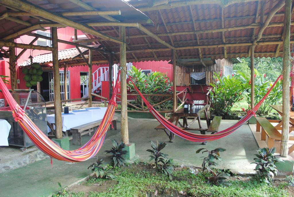 Islas Del Rio Hostel Tirimbina Екстериор снимка