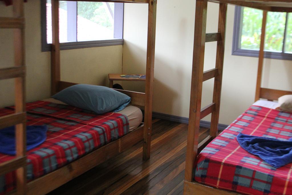Islas Del Rio Hostel Tirimbina Екстериор снимка