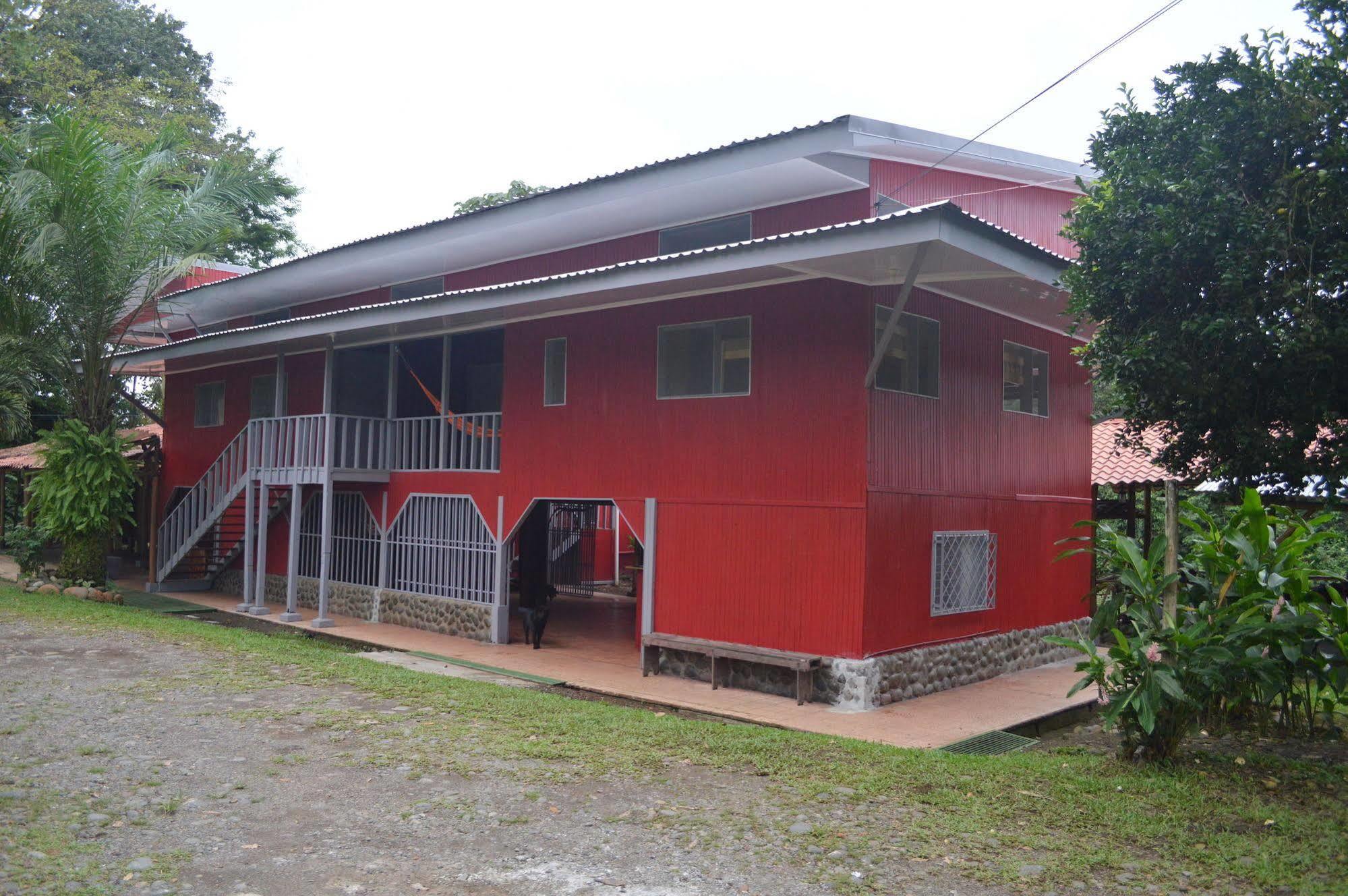 Islas Del Rio Hostel Tirimbina Екстериор снимка