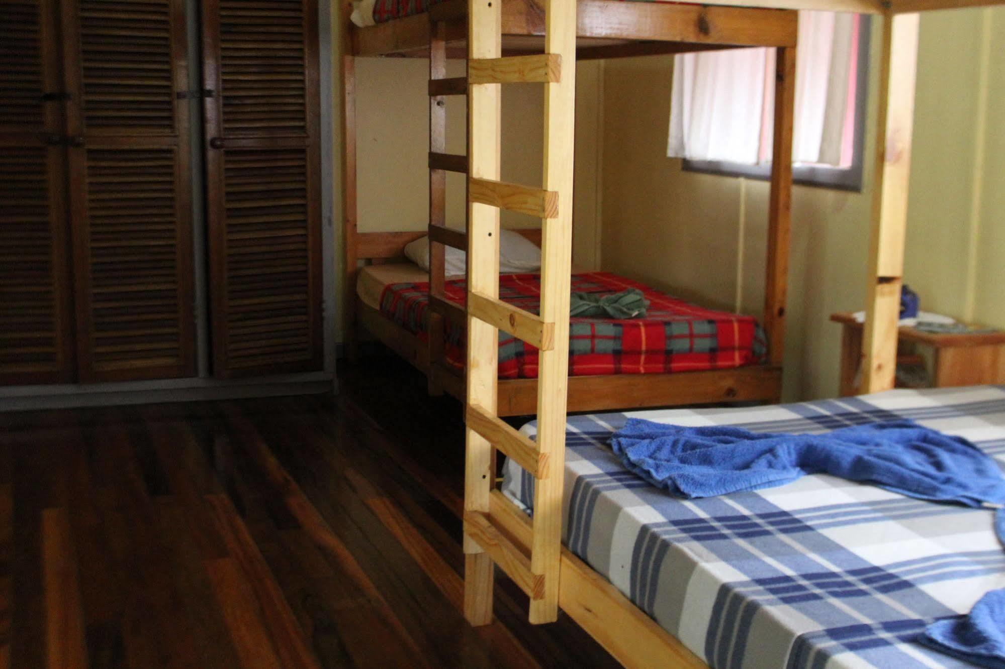 Islas Del Rio Hostel Tirimbina Екстериор снимка